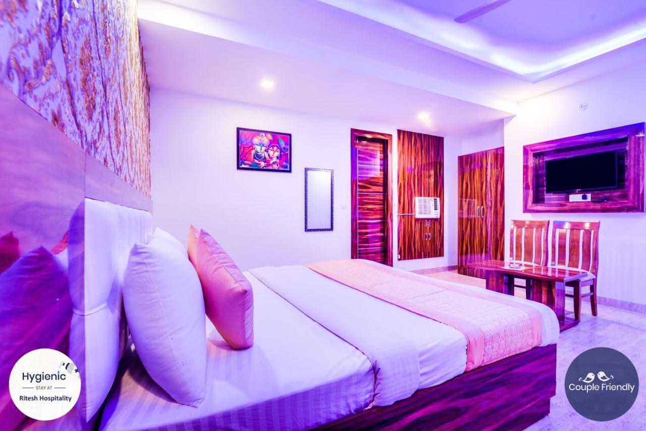 Hotel Fabulous - Delhi International Airport Нью-Дели Экстерьер фото