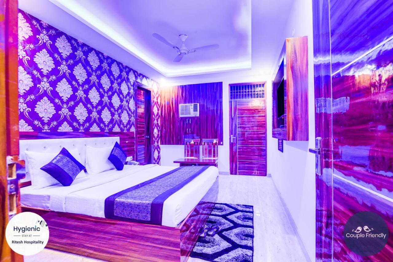 Hotel Fabulous - Delhi International Airport Нью-Дели Экстерьер фото