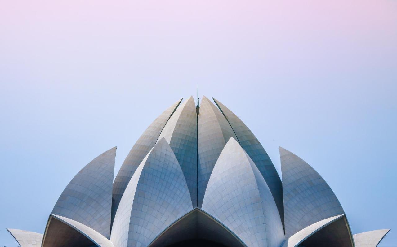 Hotel Fabulous - Delhi International Airport Нью-Дели Экстерьер фото